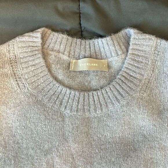 Everlane Alpaca Crewneck Sweater TShirt Size Small Dusty Purple - Picture 8 of 9